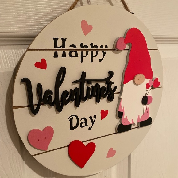 Valentines Day Gnome Wall Decor, Happy Valentines Day Gnome Wood Wall Sign - Picture 7 of 14